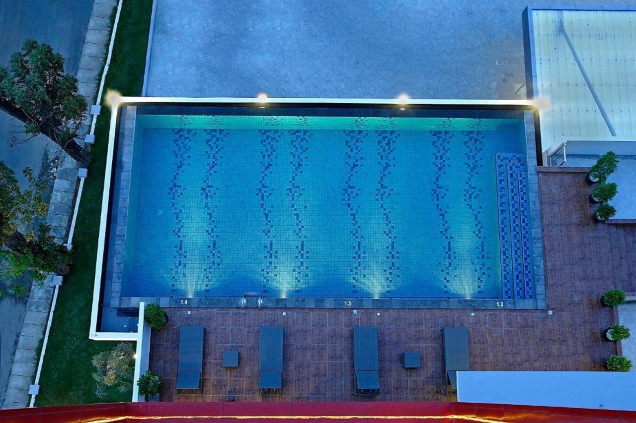 Hotel Santika Palu Exterior photo